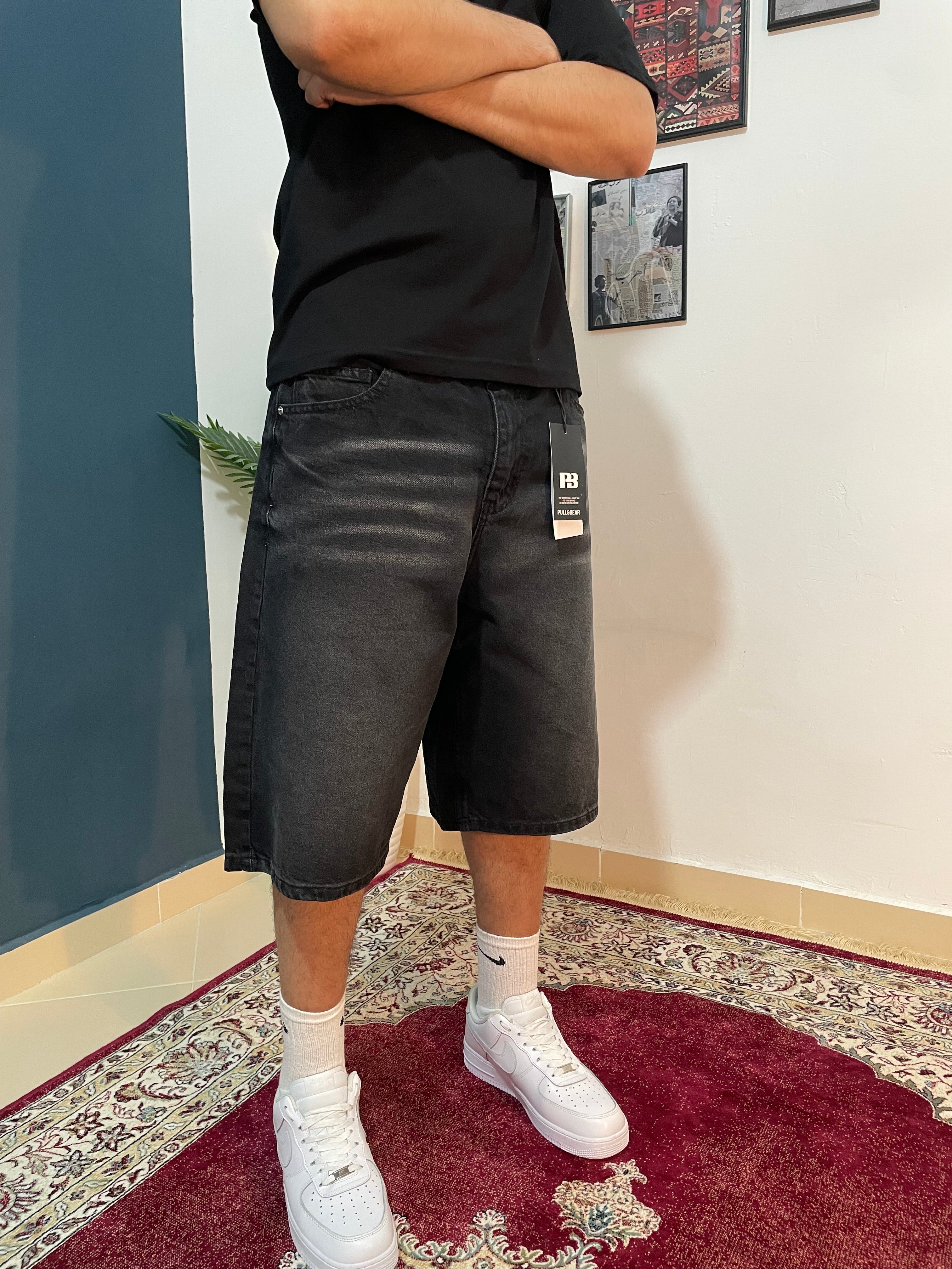 baggy shorts