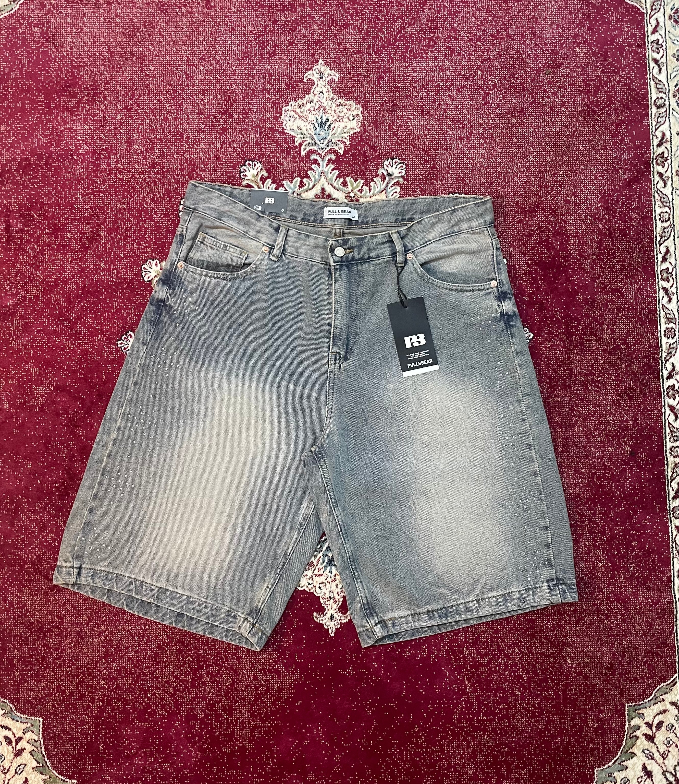 derty baggy shorts