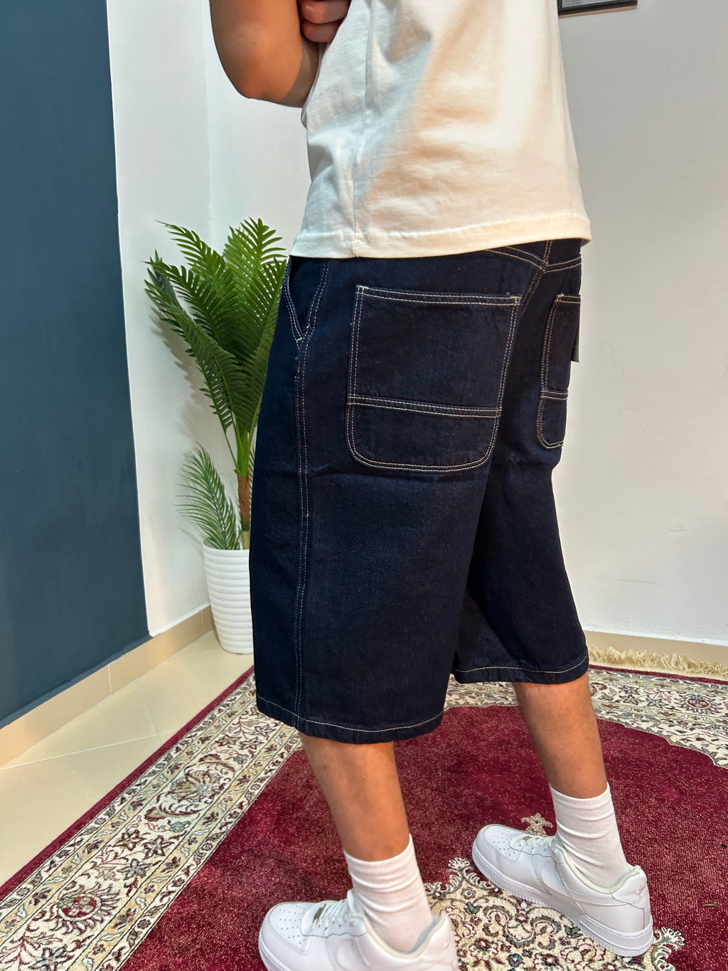 raw denim baggy shorts