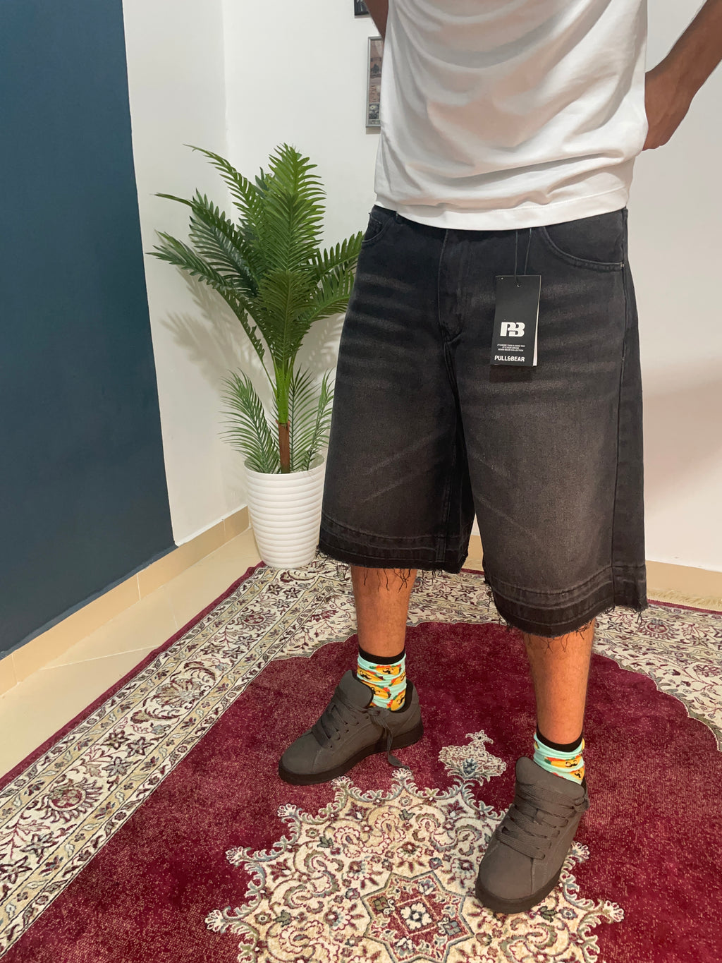 black fleard shorts