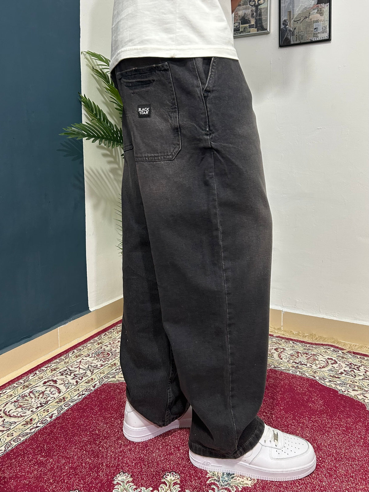Grey black baggy jeans