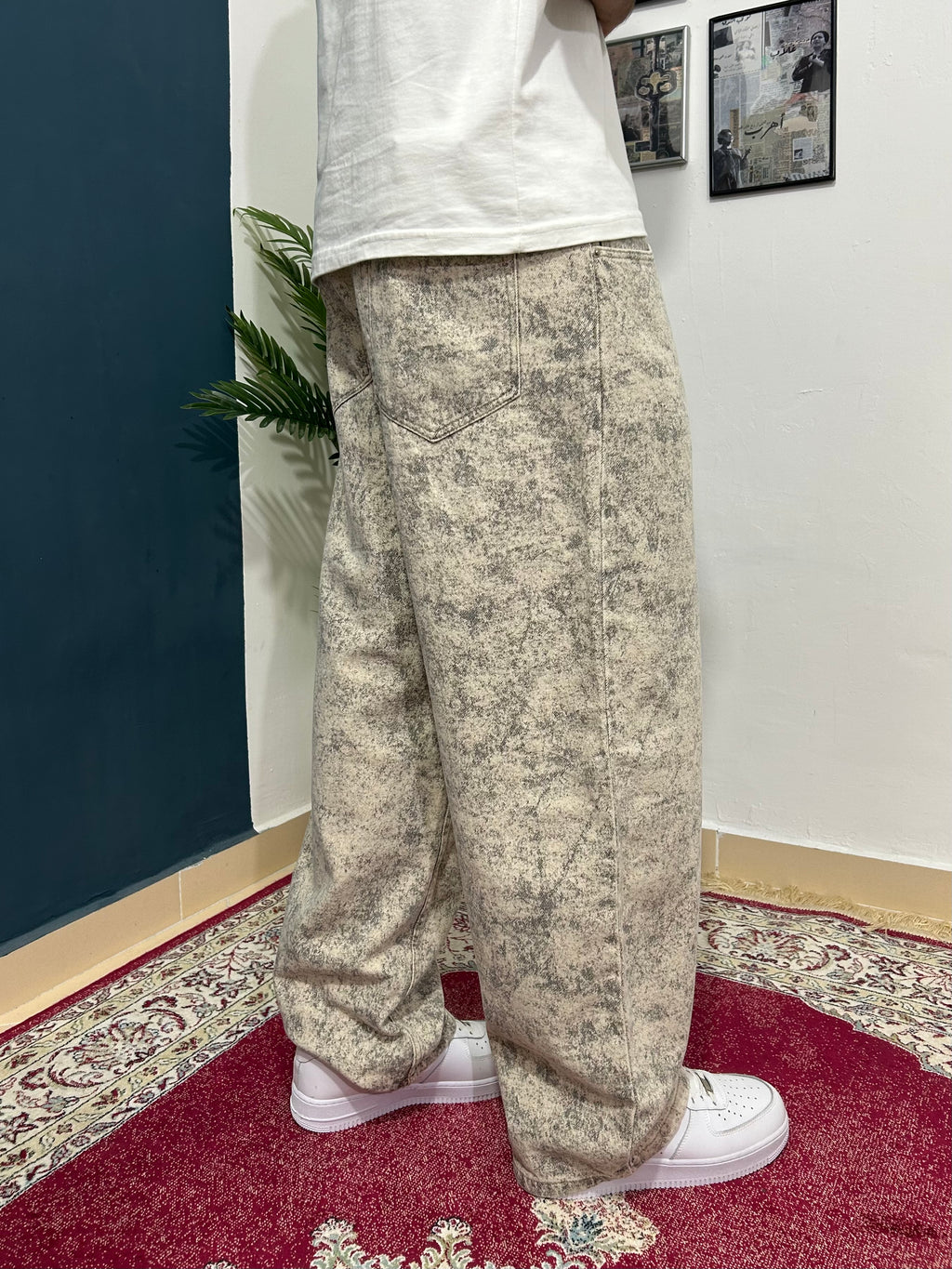 Snow wash baggy jeans