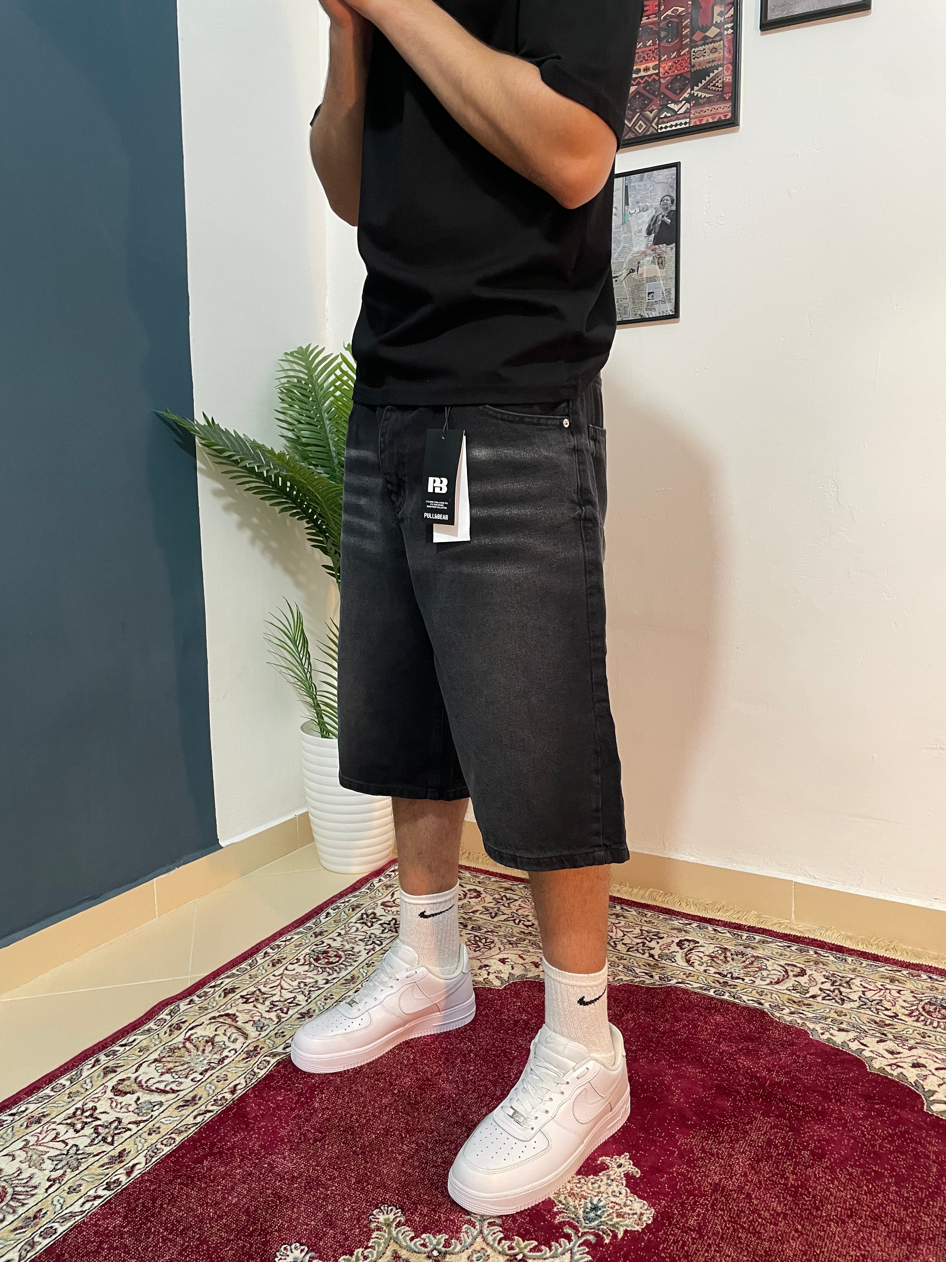 baggy shorts