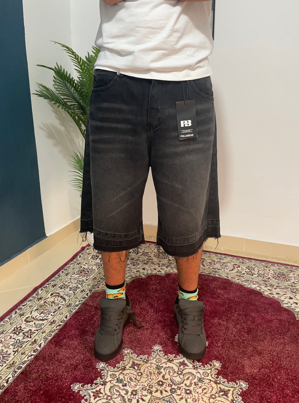 black fleard shorts