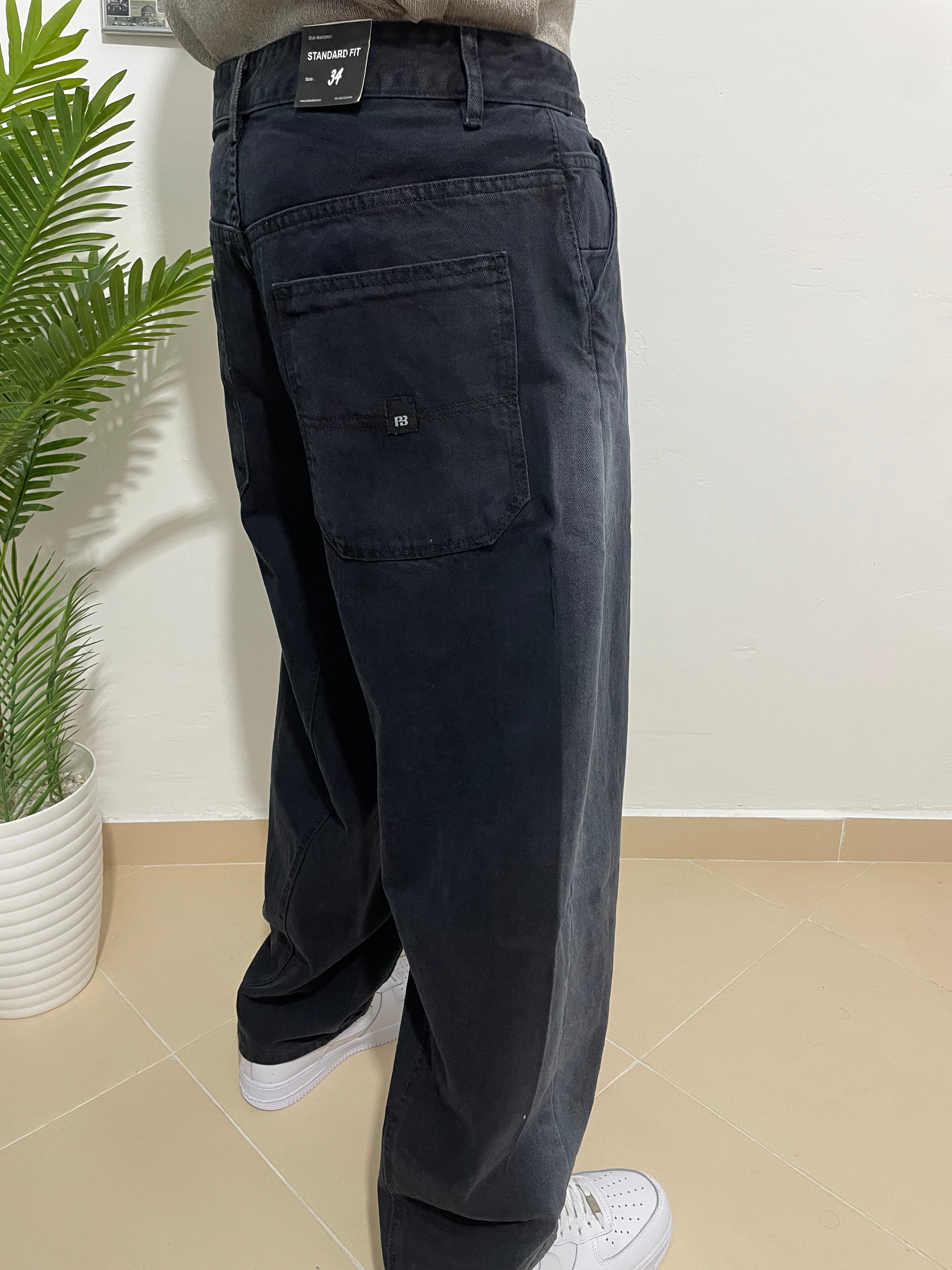 side wash black ballon jeans