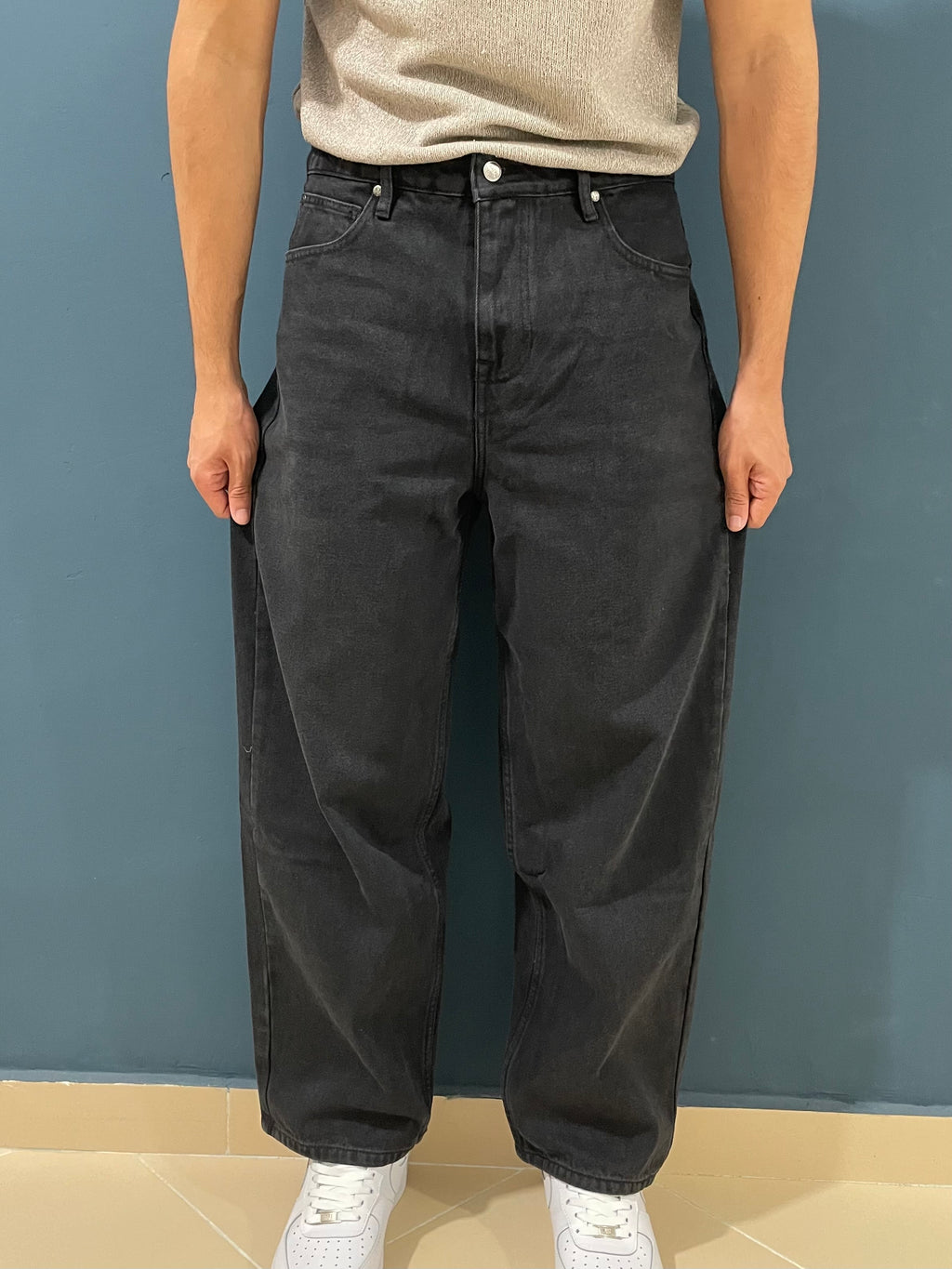 black baggy jeans