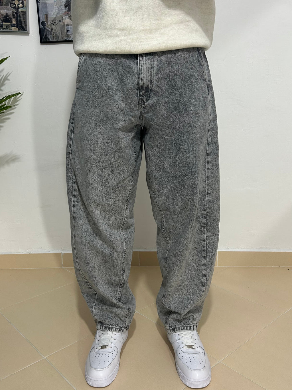 grey ballon jeans
