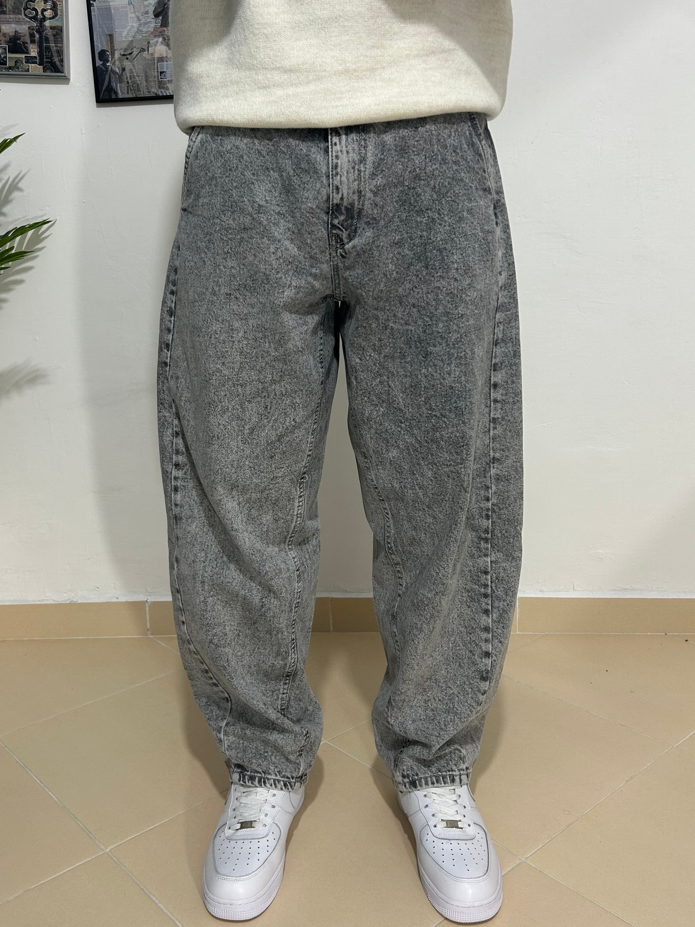 grey ballon jeans