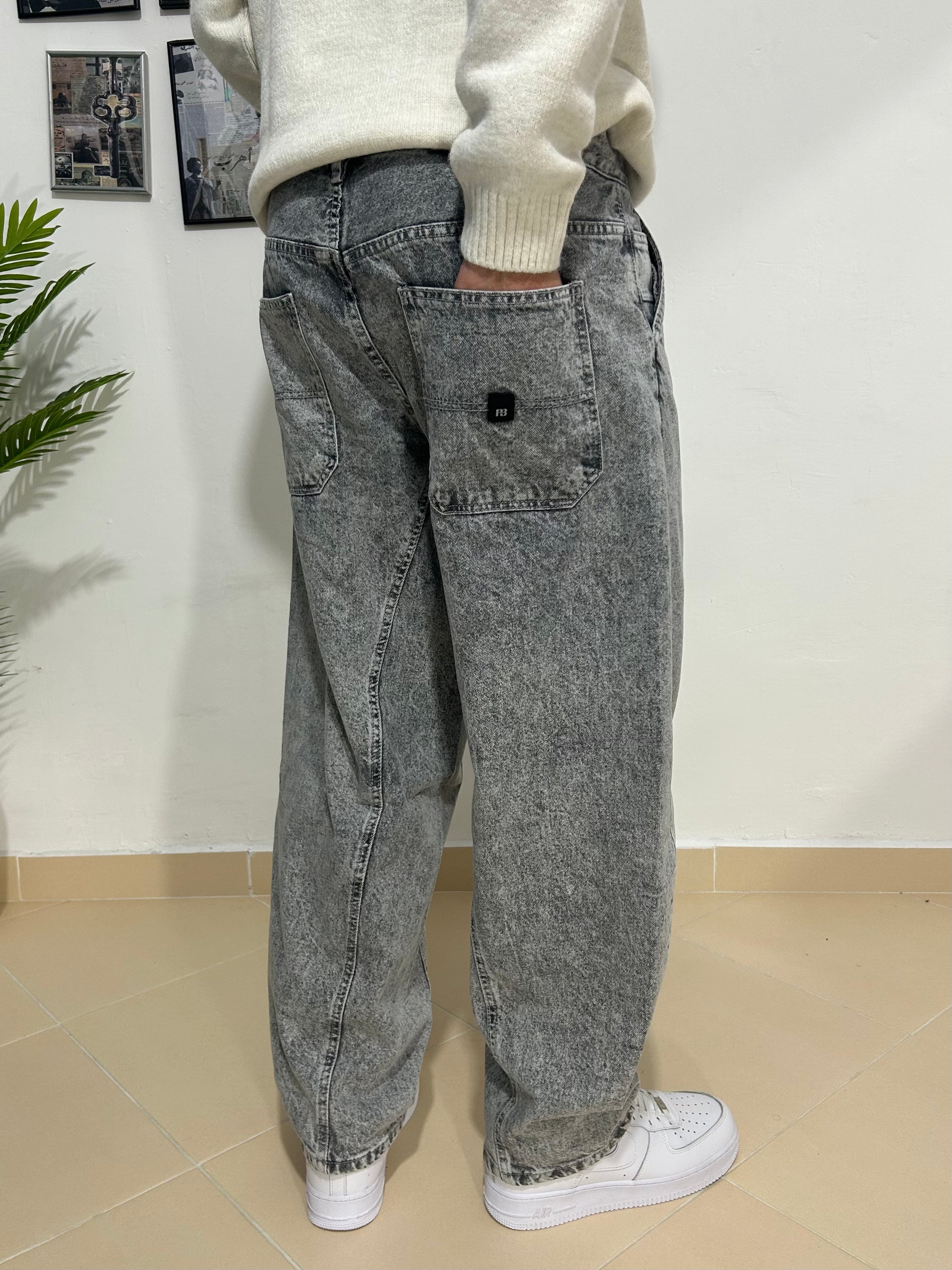 grey ballon jeans