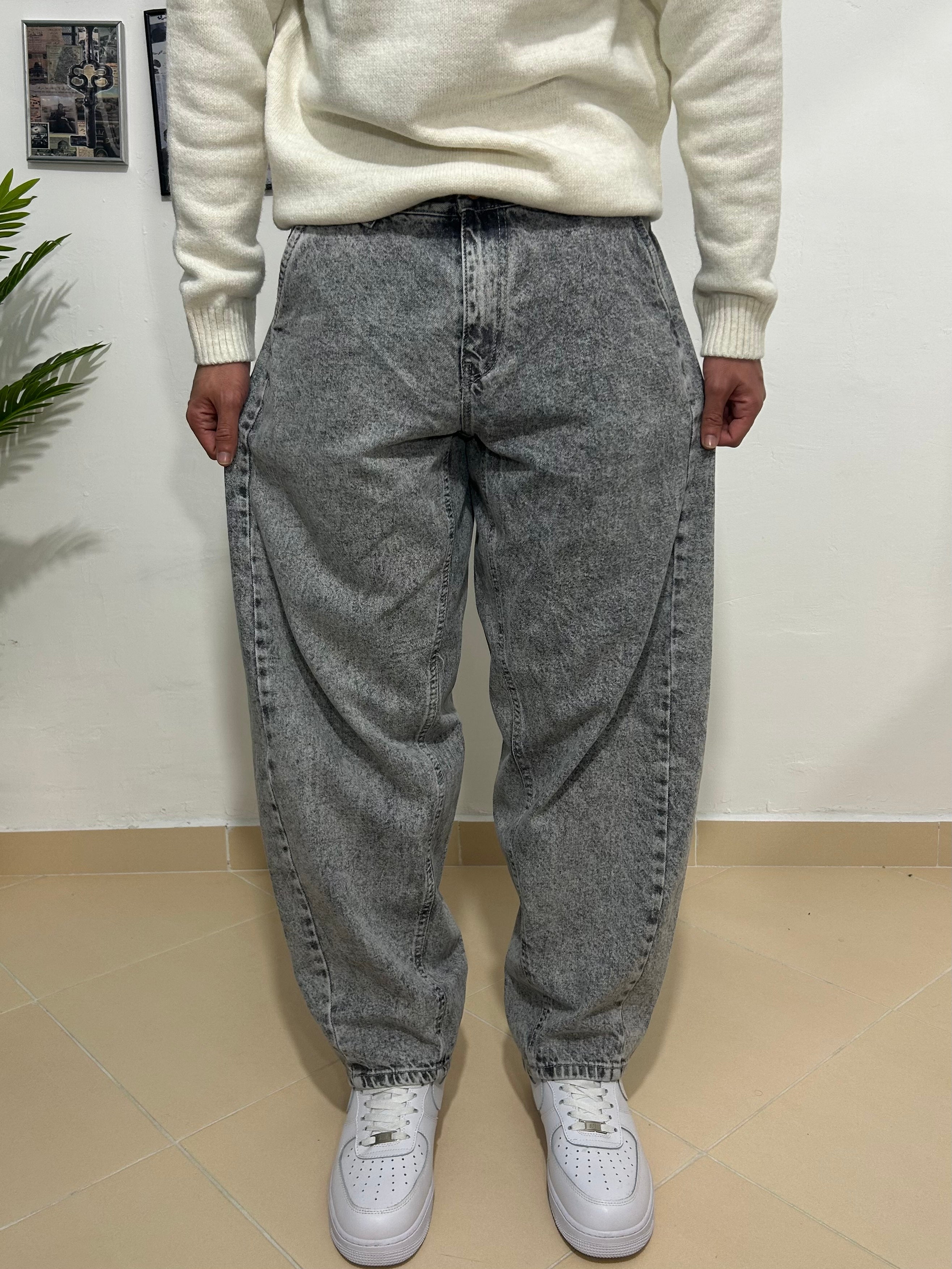 grey ballon jeans